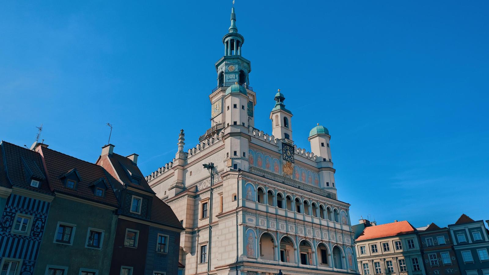 Kirche und angrenzende H?user in Poznan